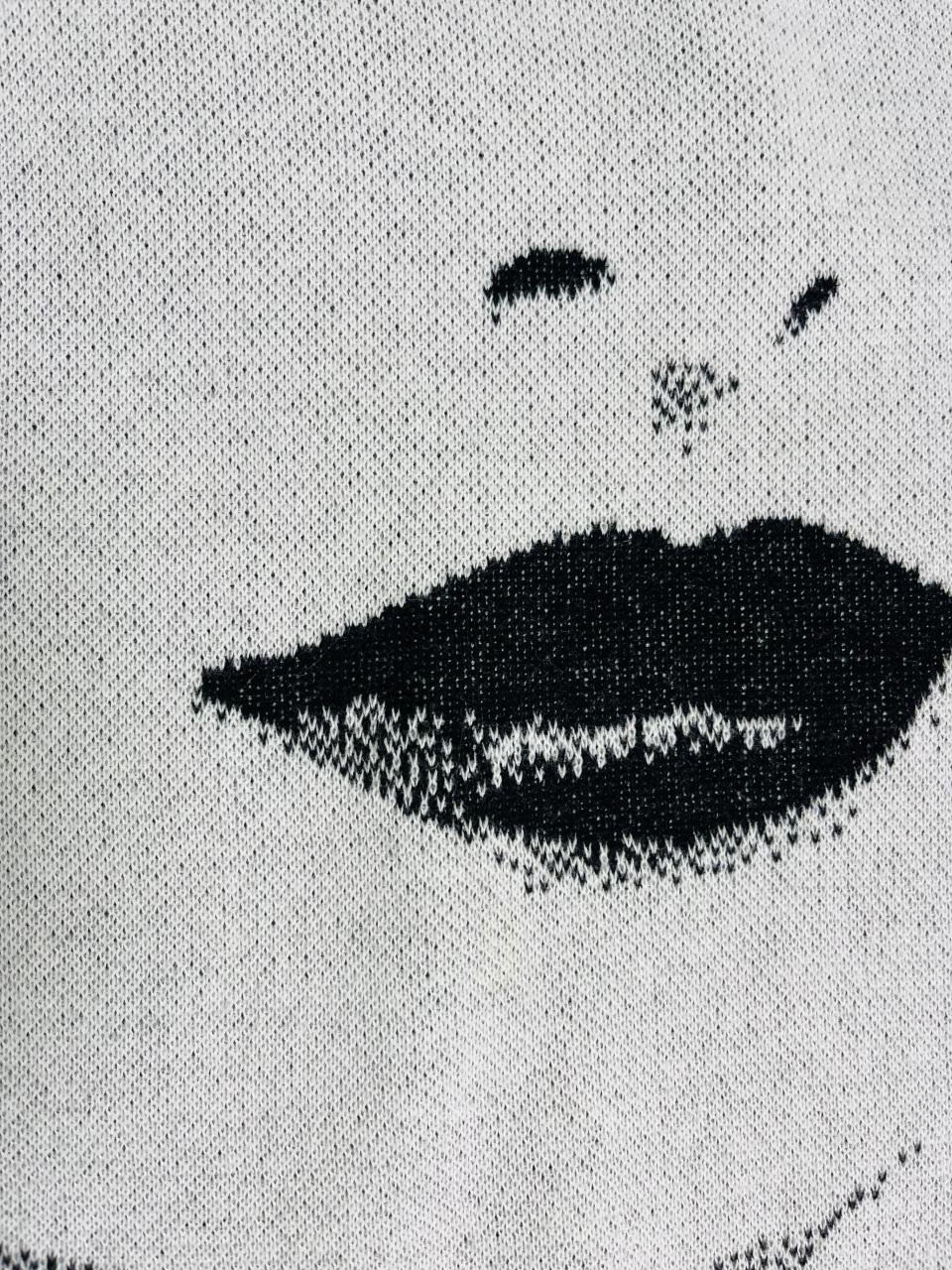 DOLLY Face Dorothy White Black Sweater