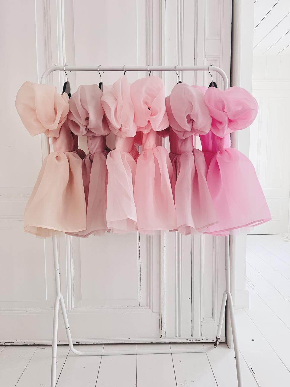 DOLLY V-BACK PUFF SLEEVE ORGANZA TUTU DRESS sugar pink
