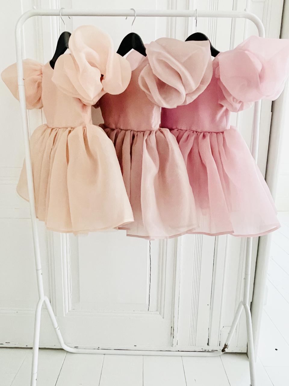 DOLLY V-BACK PUFF SLEEVE ORGANZA TUTU DRESS dusty pink