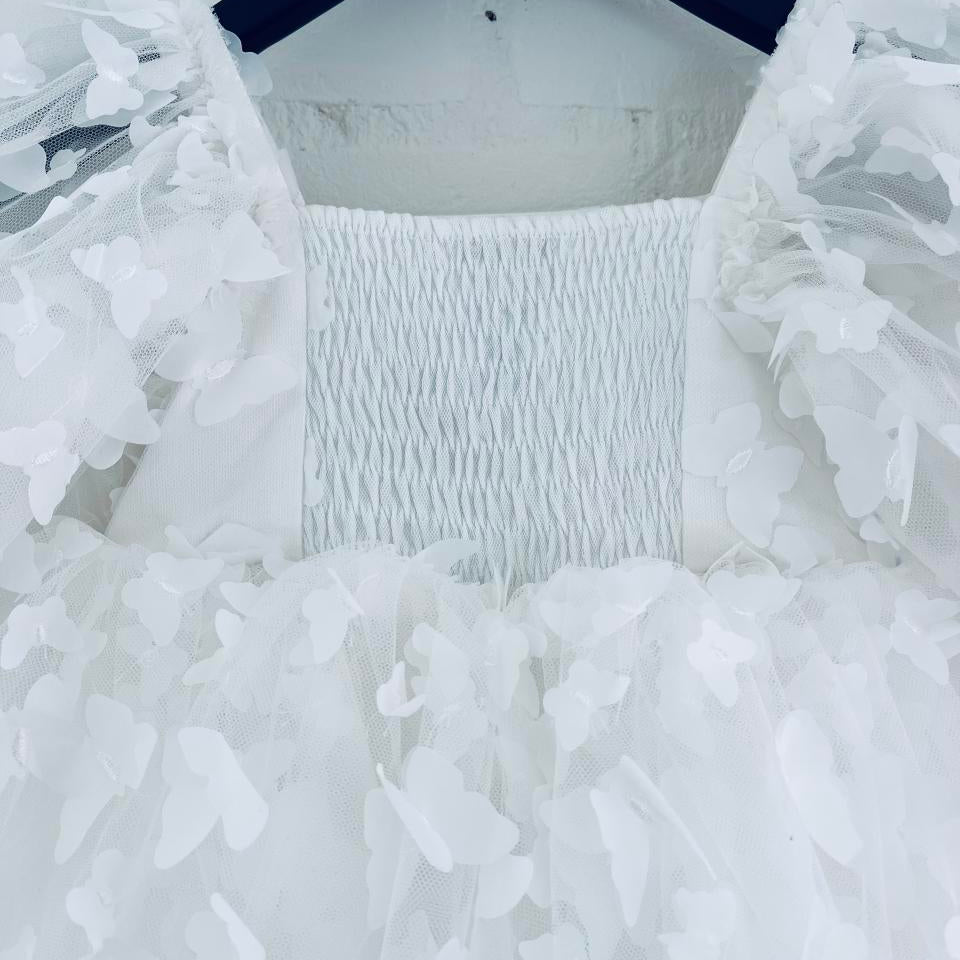 DOLLY ALLOVER BUTTERFLIES BABYDOLL DRESS white