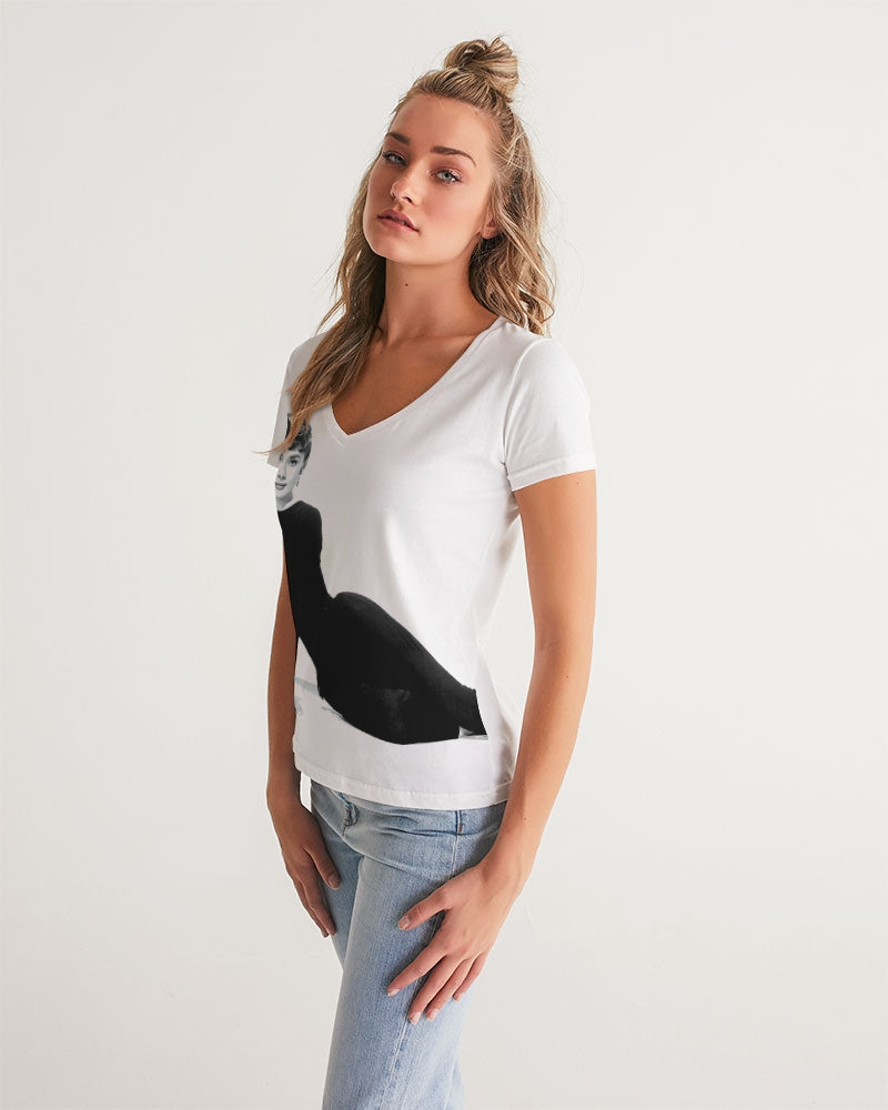 DOLLY's icon Audrey Hepburn Women's V-Neck Tee