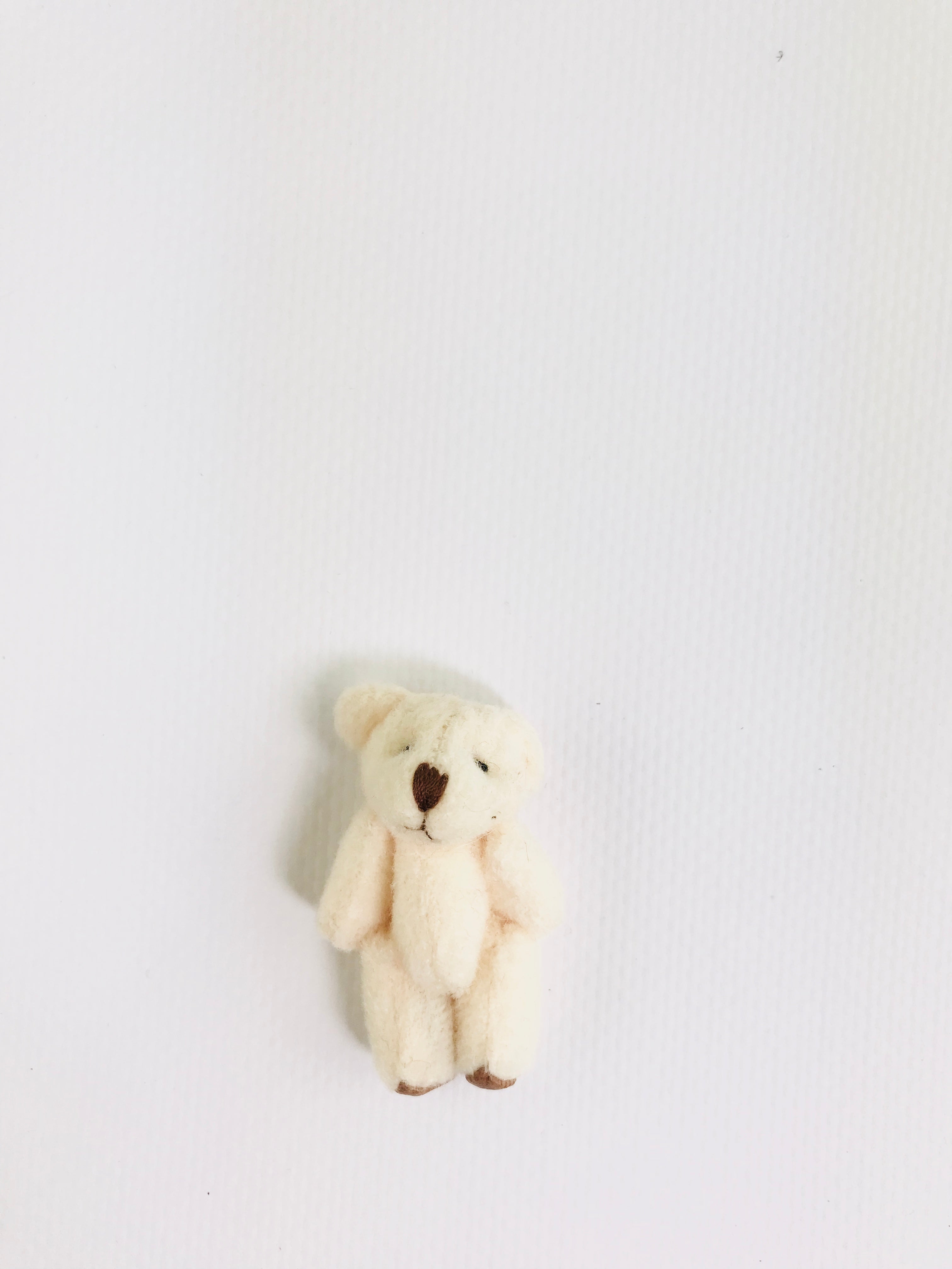 Muñeca ANGELA MINI PELUCHE ARTICULADO blanco roto