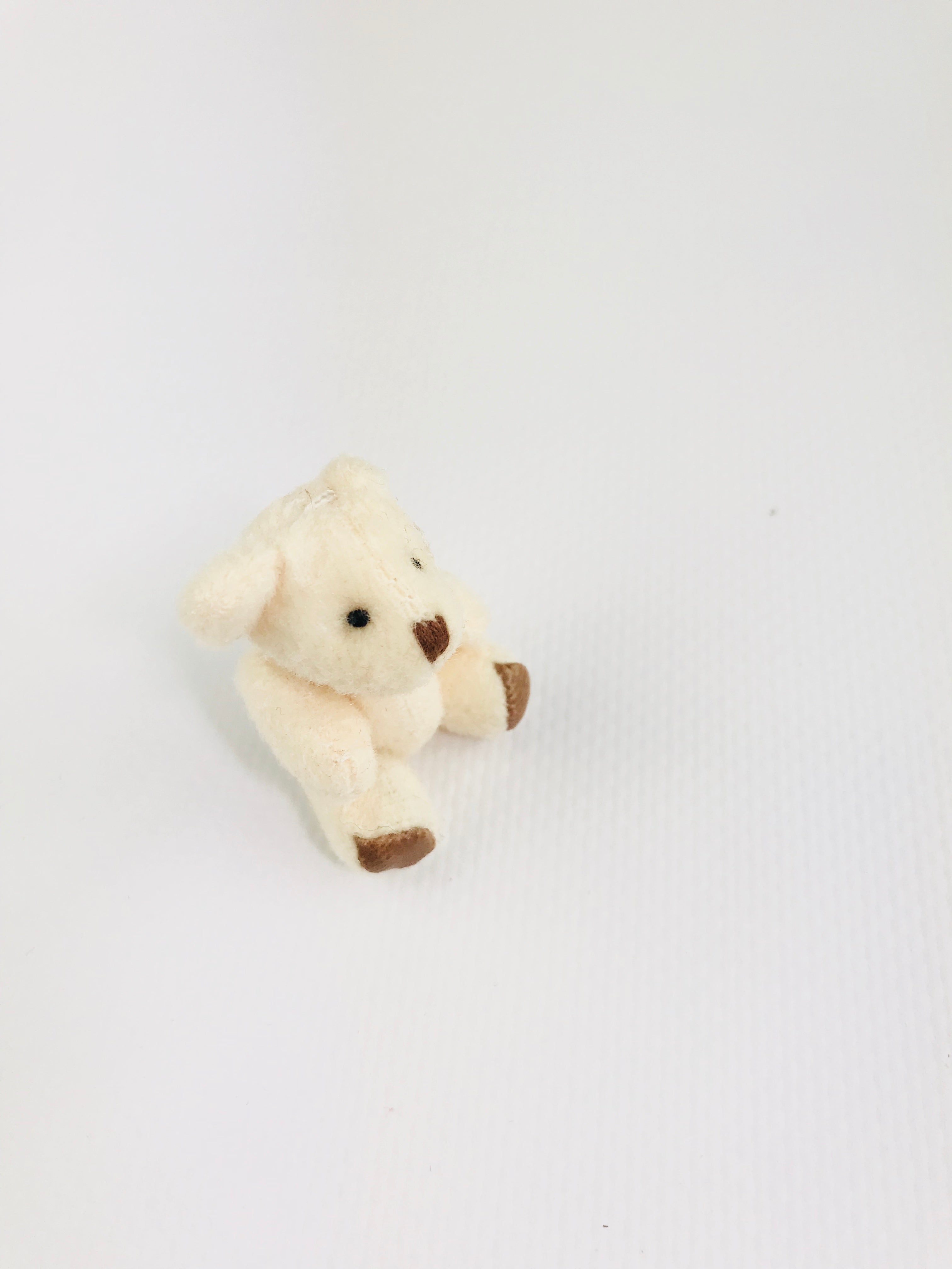 Muñeca ANGELA MINI PELUCHE ARTICULADO blanco roto