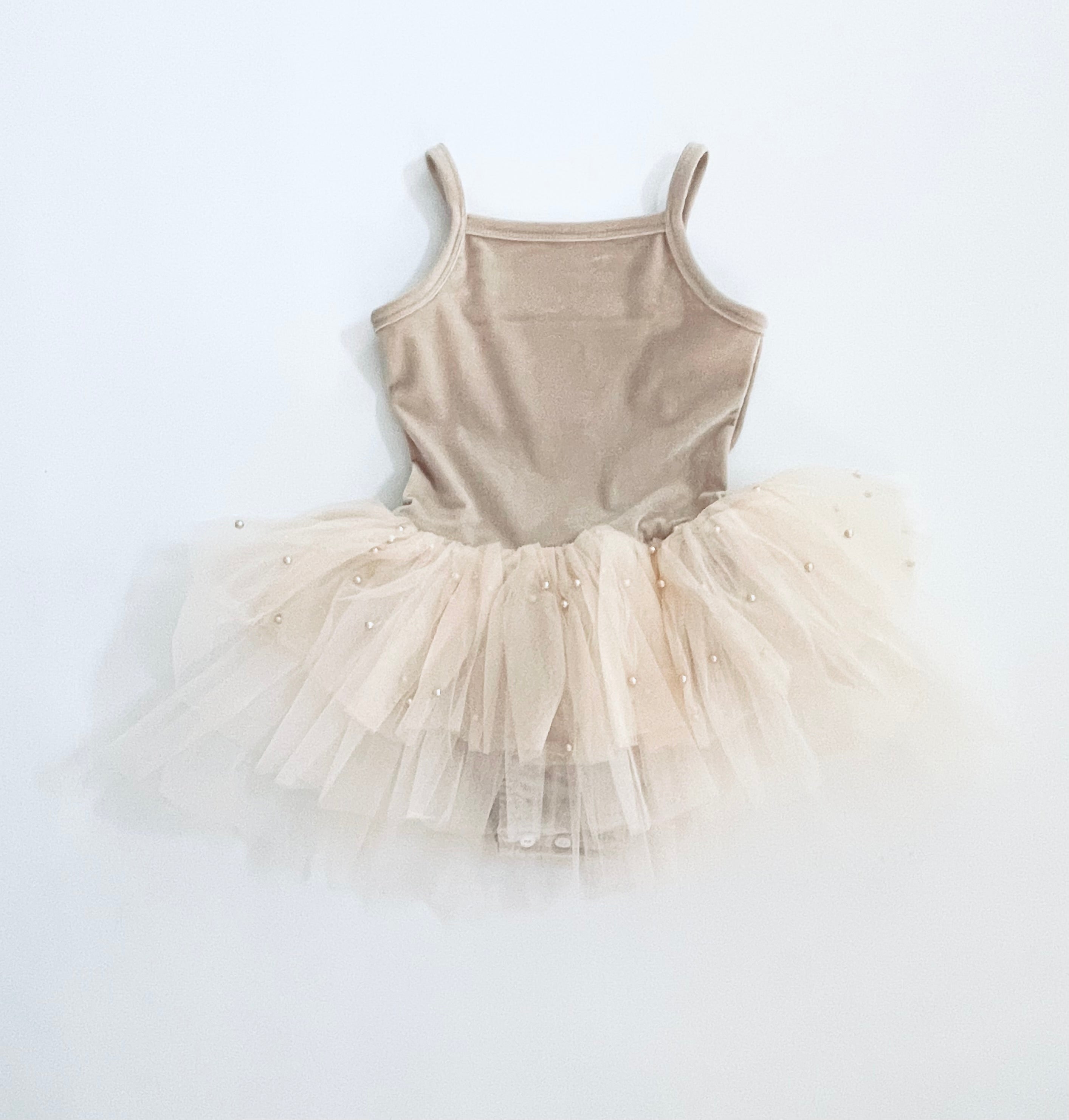 DOLLY® VELVET LEOTARD ROMPER WITH PEARL TULLE cream ⚪