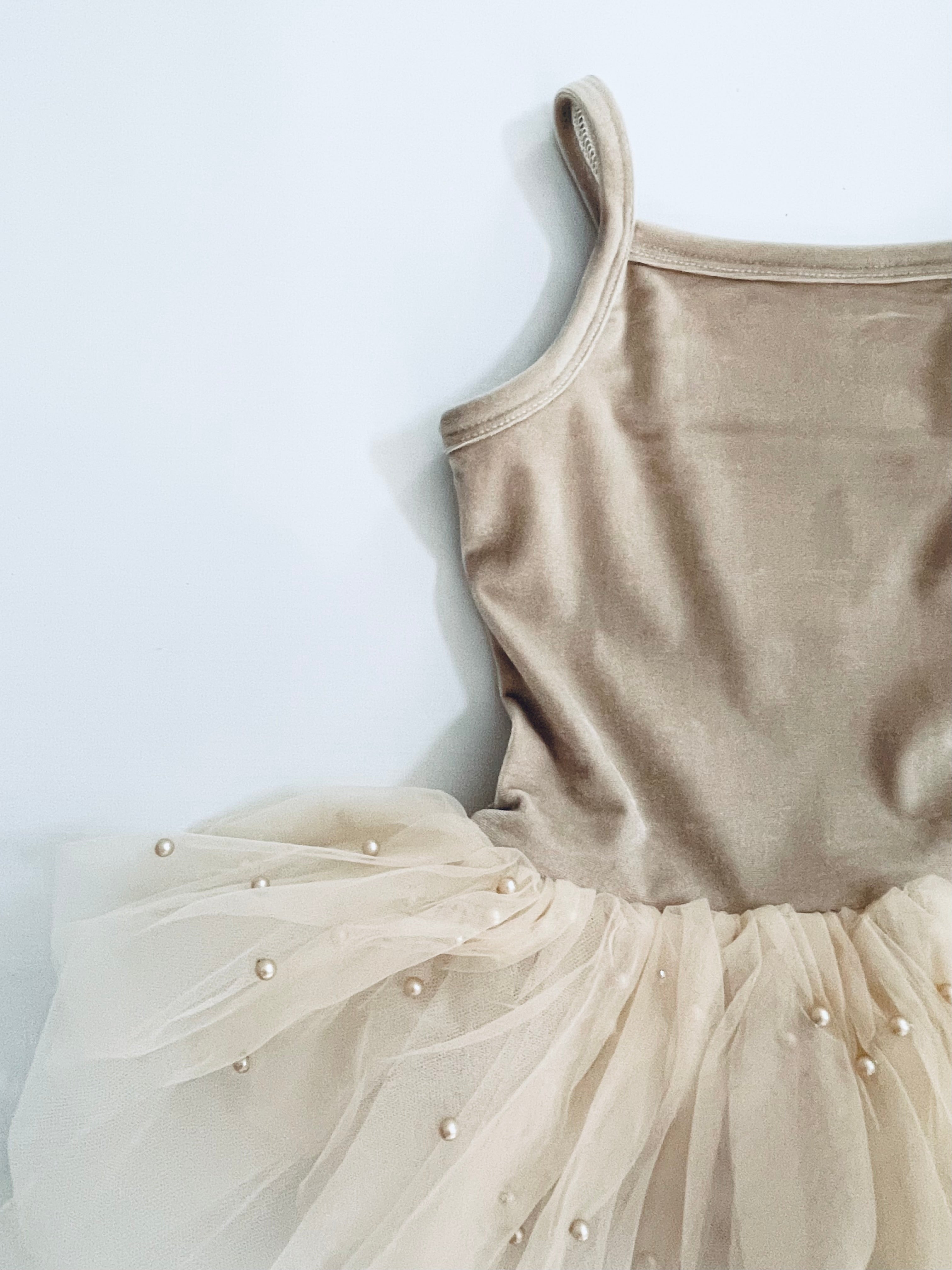 DOLLY® VELVET LEOTARD ROMPER WITH PEARL TULLE cream ⚪