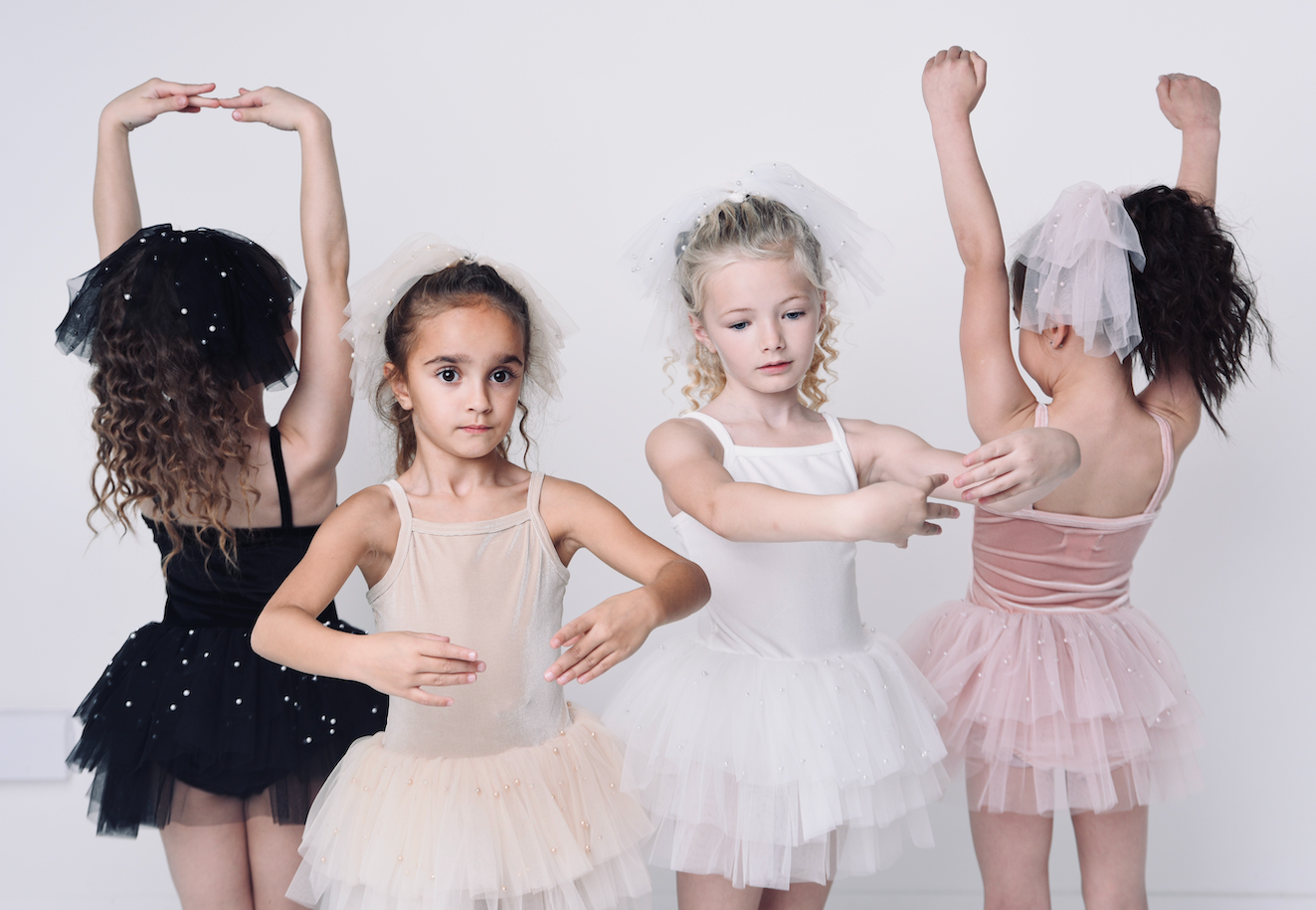 DOLLY® VELVET LEOTARD ROMPER WITH PEARL TULLE dollypink ⚪