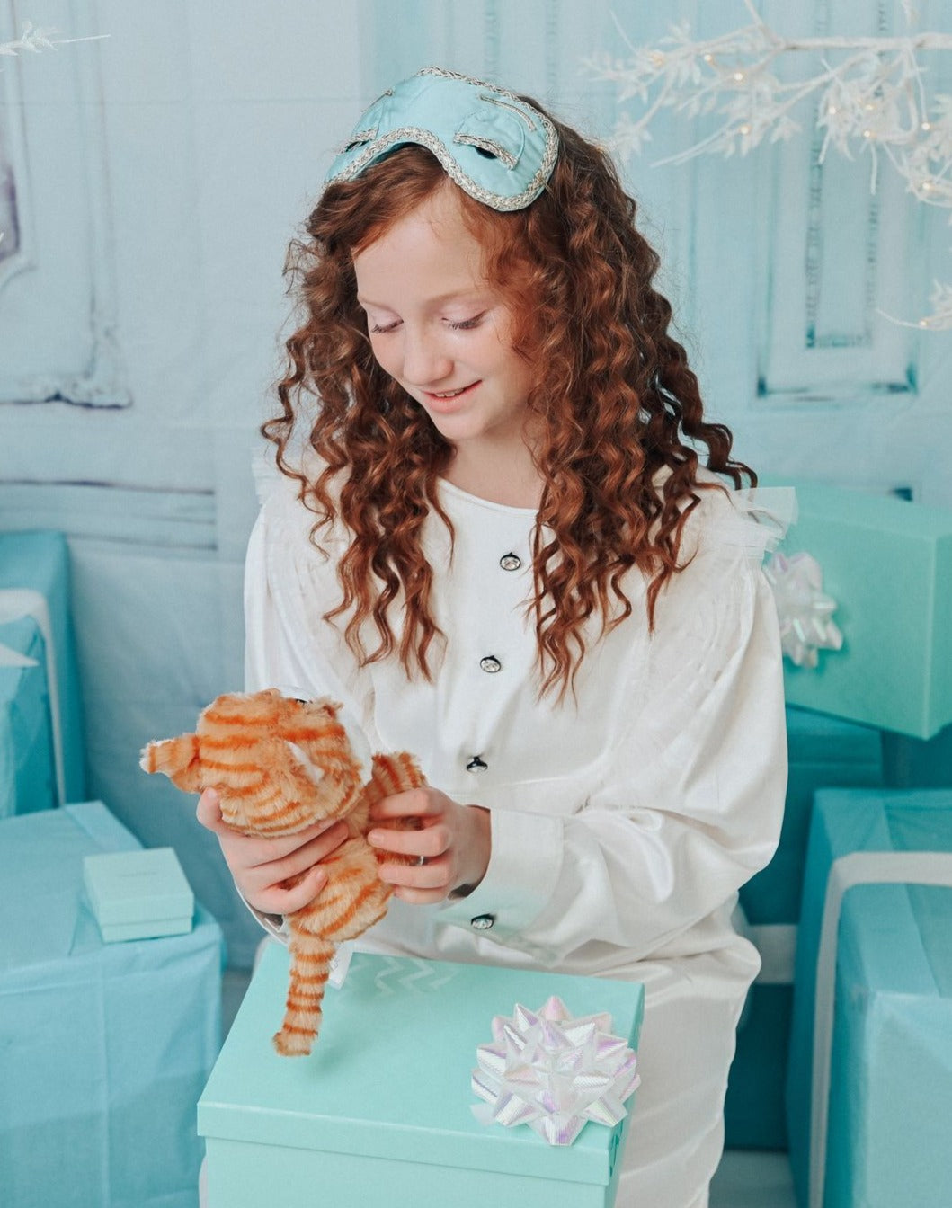 DOLLY GOLIGHTLY Breakfast @ Tiffany's ginger 'CAT' plush toy collectible