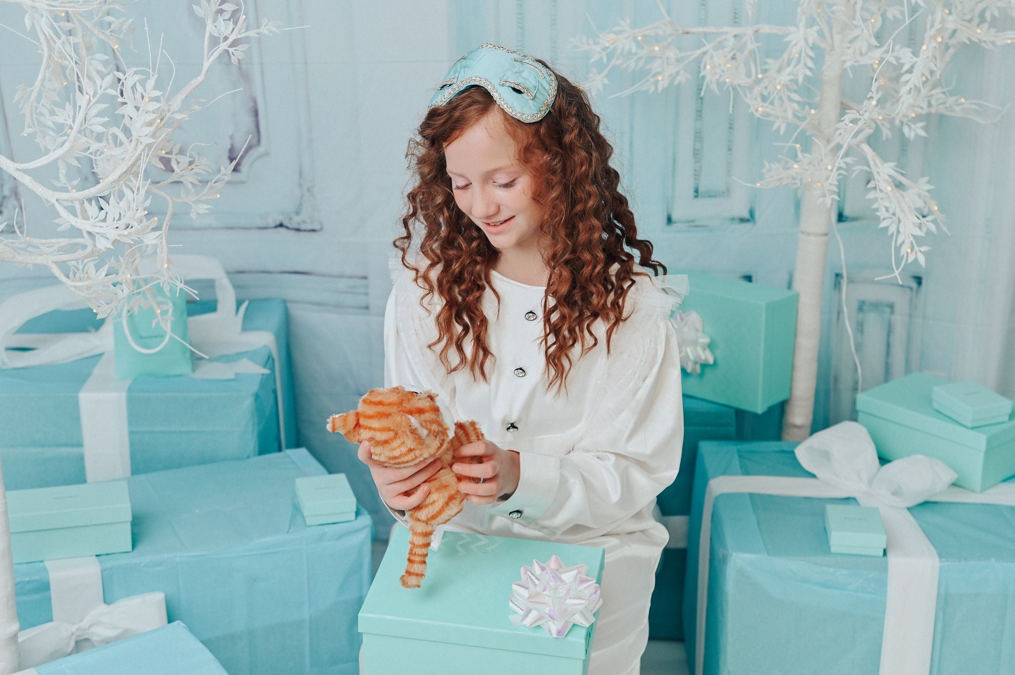 DOLLY GOLIGHTLY Breakfast @ Tiffany's ginger 'CAT' plush toy collectible