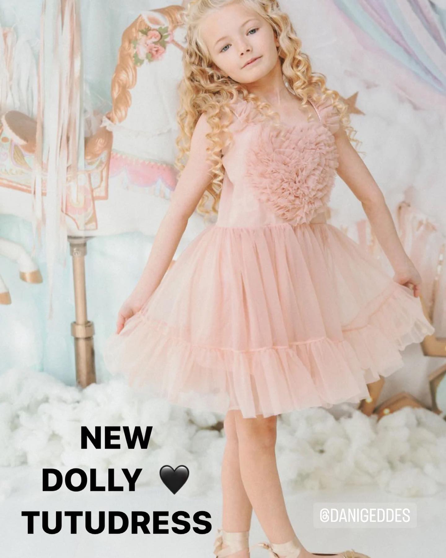 DOLLY ♥ HEART DRES