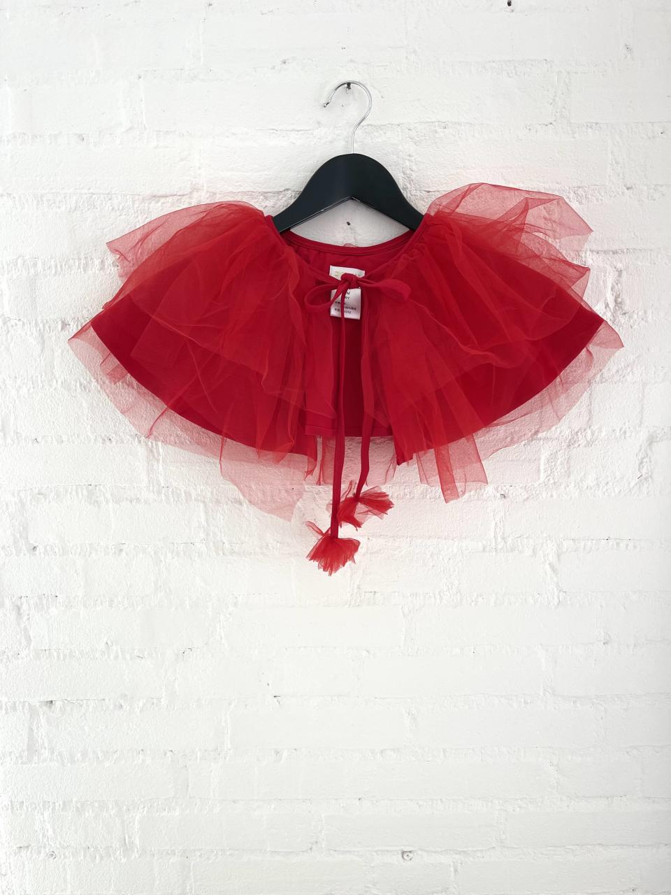 DOLLY TULLE CAPE  red
