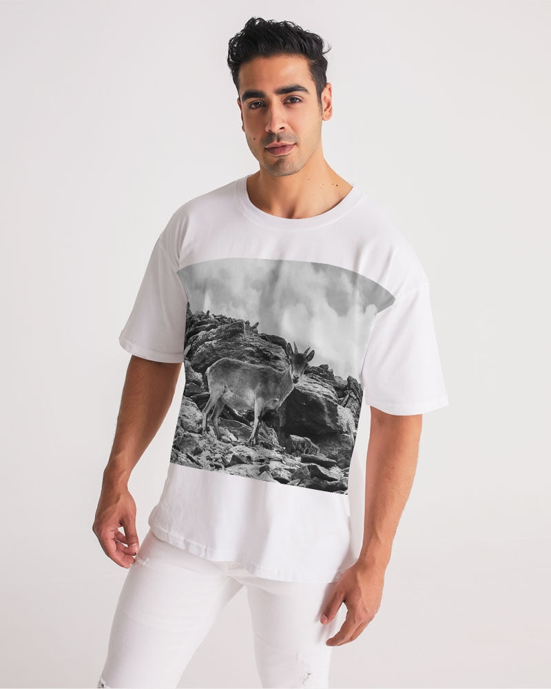 DASH CAMO CAPRICORN Men's Premium Heavyweight Tee