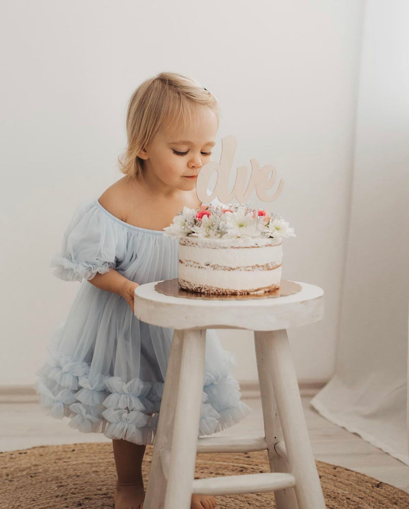 VESTIDO CON VOLANTES DOLLY by Le Petit Tom ® azul claro