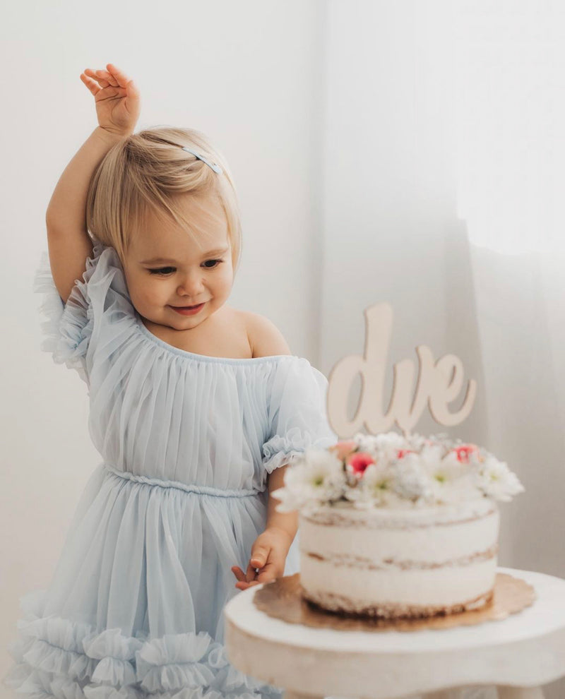 VESTIDO CON VOLANTES DOLLY by Le Petit Tom ® azul claro