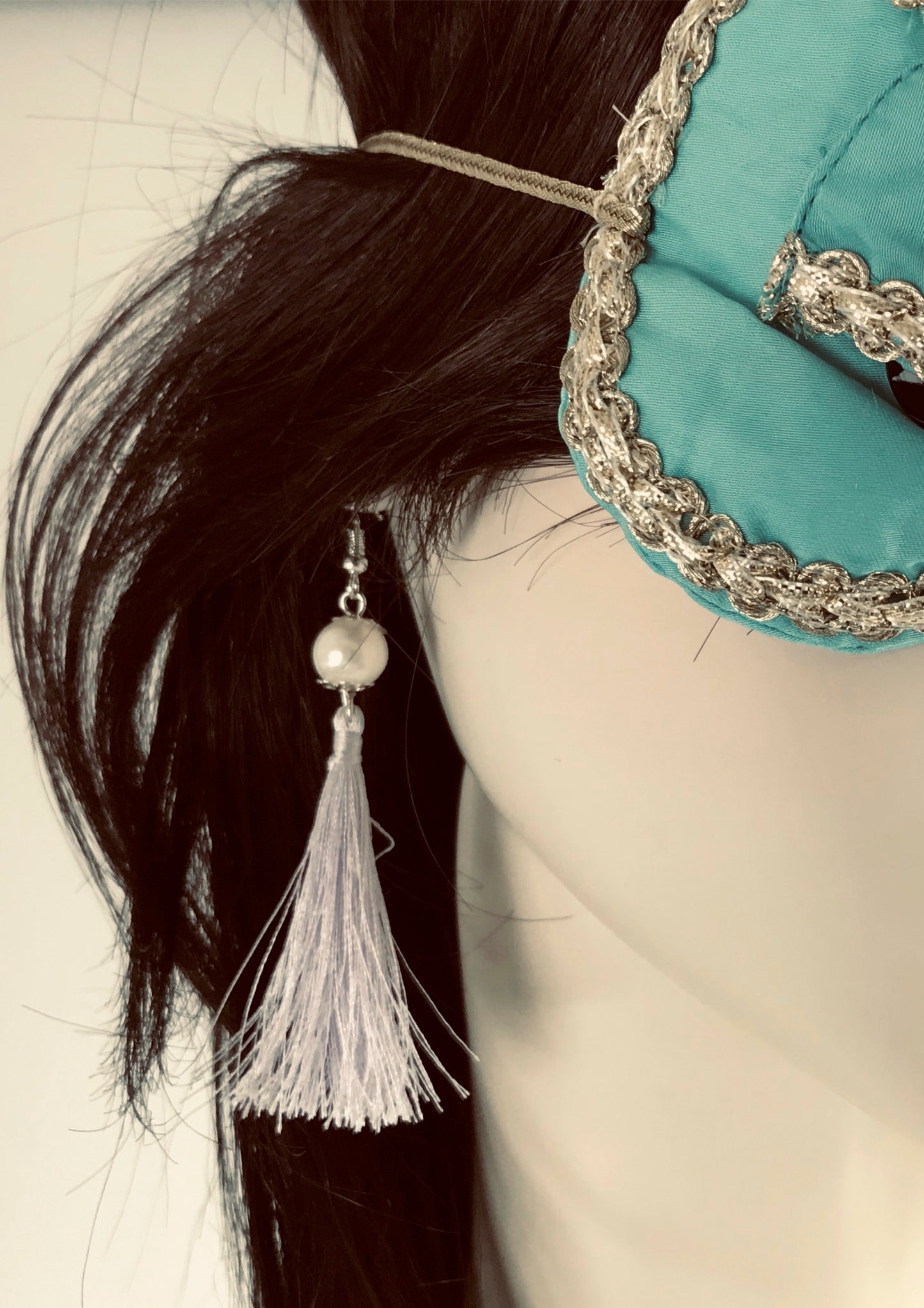 DOLLY GOLIGHTLY Breakfast @ Tiffany's LAVENDER TASSEL EARRINGS