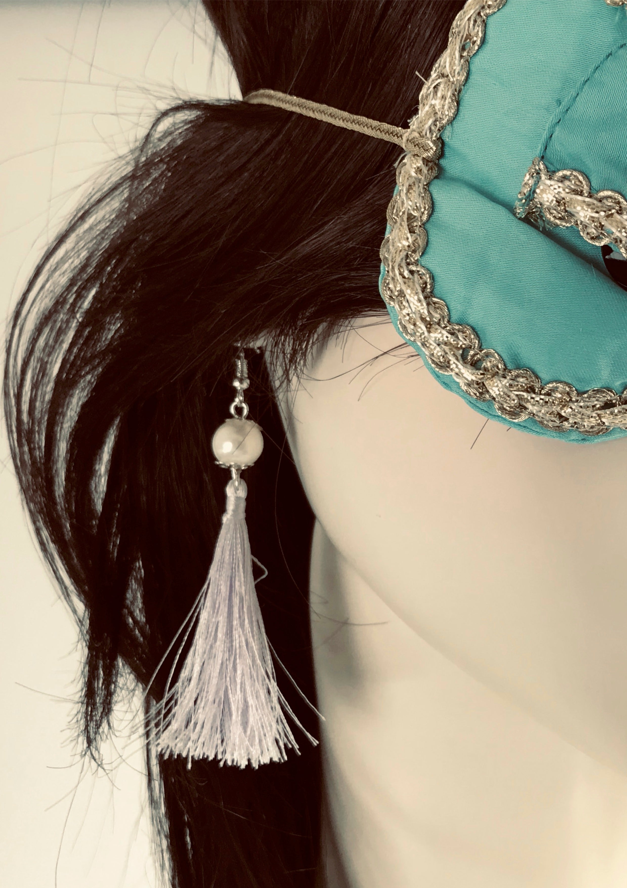 DOLLY GOLIGHTLY Breakfast @ Tiffany's LAVENDER TASSEL EARRINGS