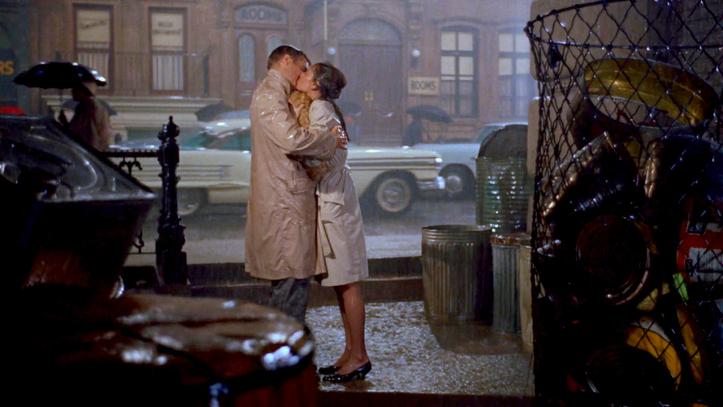 DOLLY GOLIGHTLY Breakfast @ Tiffany's TULLE TRENCHCOAT I ♥coffee