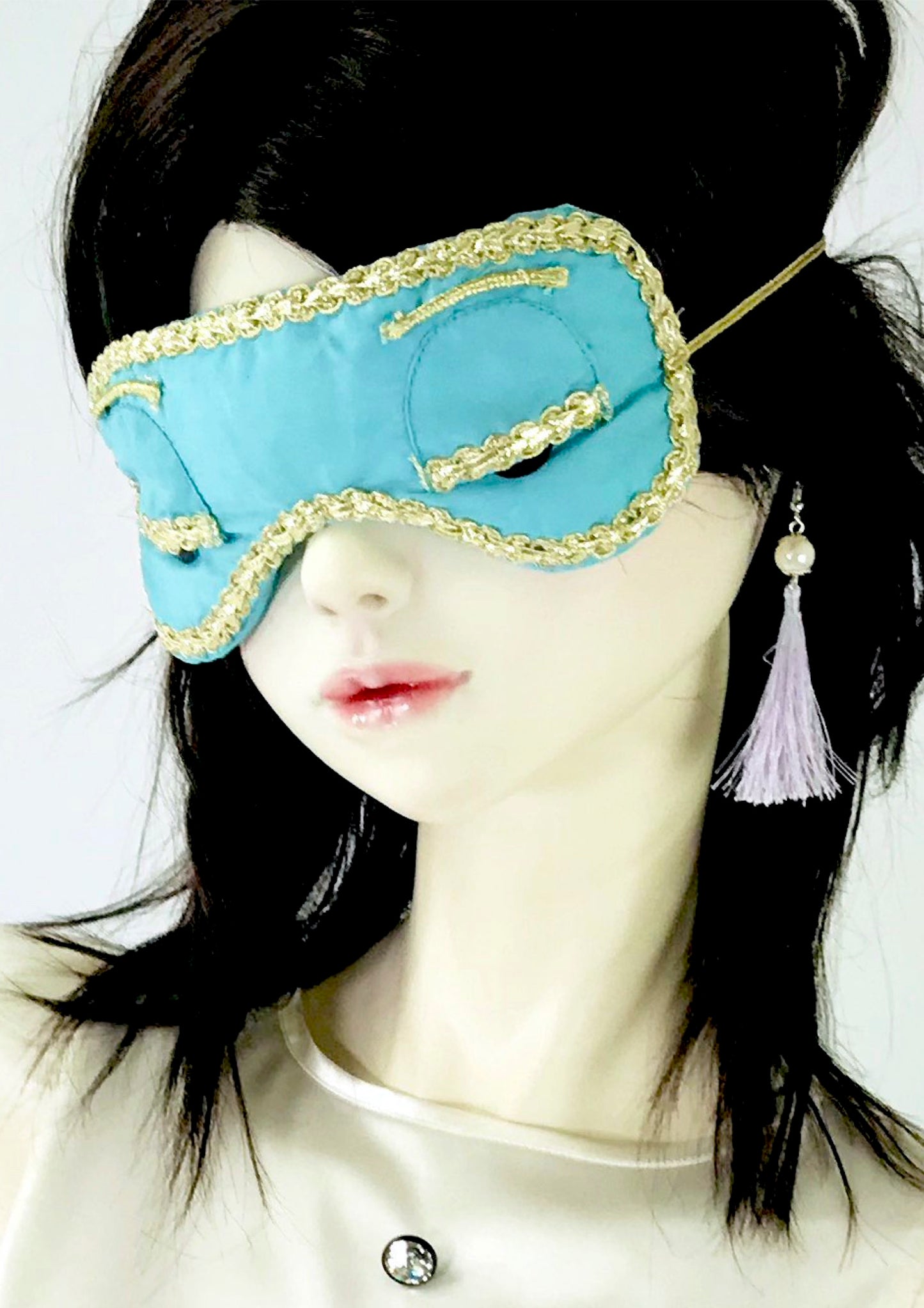 DOLLY GOLIGHTLY Breakfast @ Tiffany's LAVENDER TASSEL EARRINGS