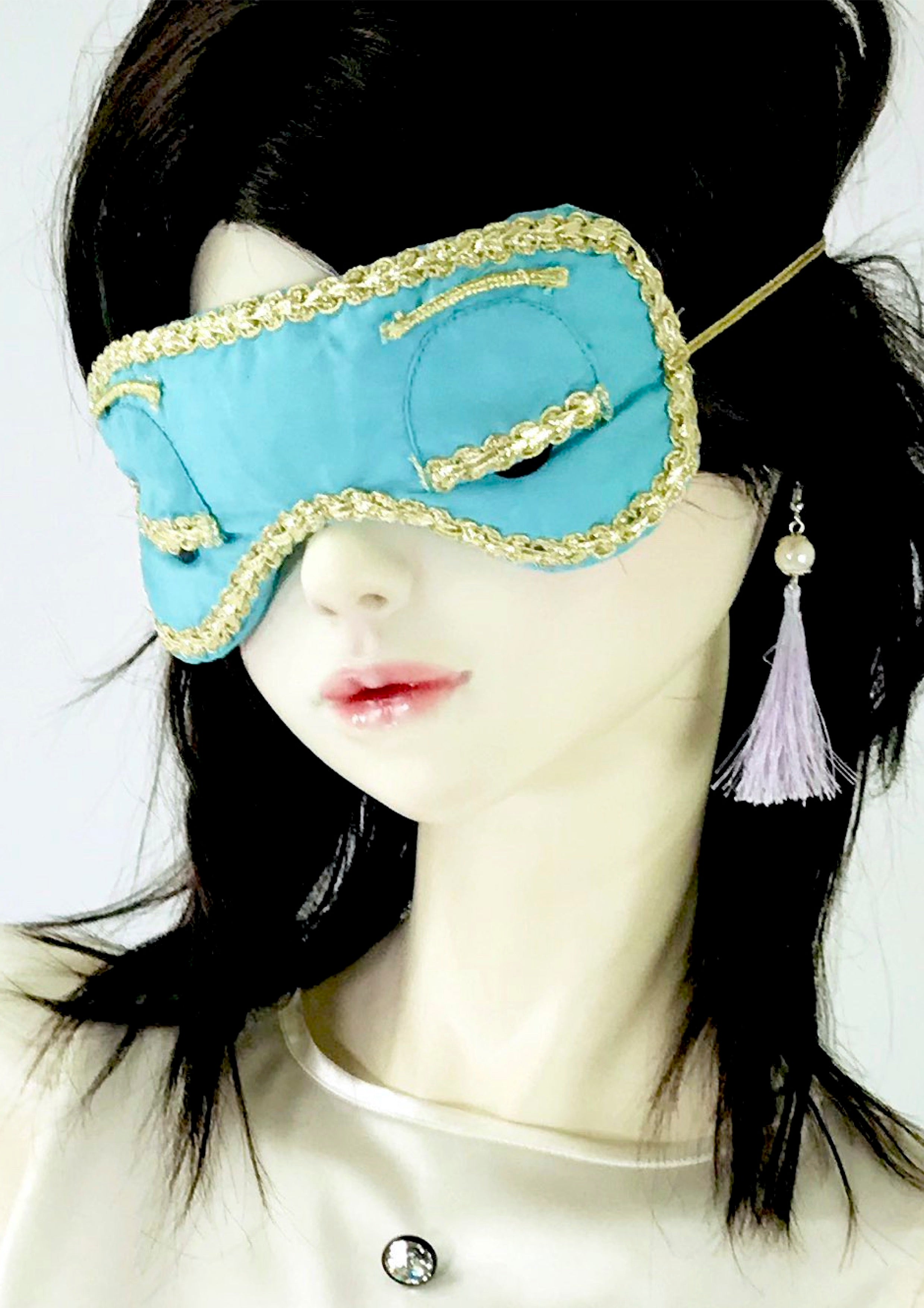 DOLLY GOLIGHTLY Breakfast @ Tiffany's LAVENDER TASSEL EARRINGS