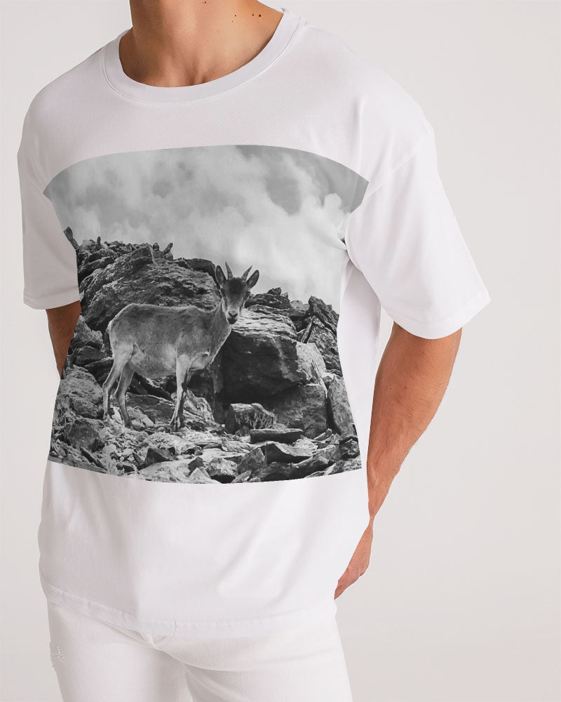 DASH CAMO CAPRICORN Men's Premium Heavyweight Tee