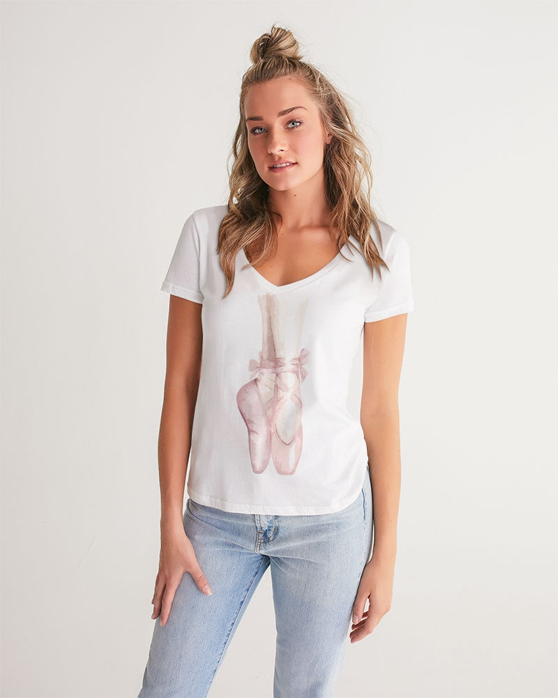 DOLLY X MARKBYMARK Zapatillas de bailarina rosa acuarela En Pointe Camiseta con cuello en V para mujer