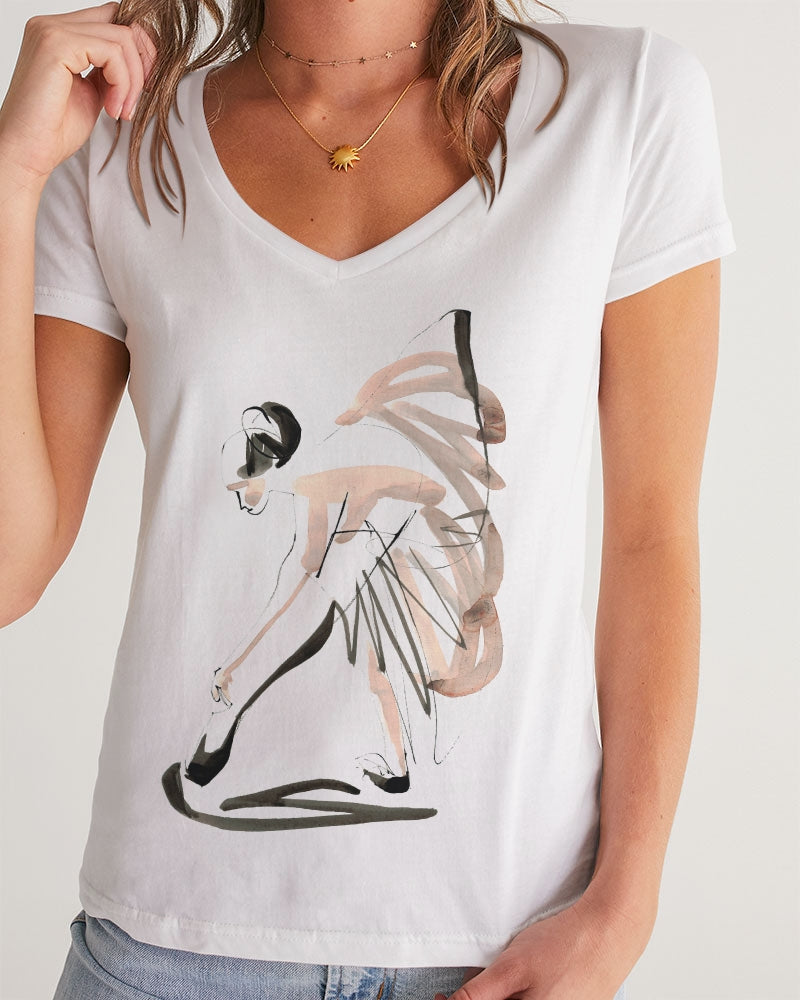 DOLLY X MarkbyMark Acuarela y tinta Bailarina Poniéndose zapatos de punta Camiseta con cuello en V para mujer